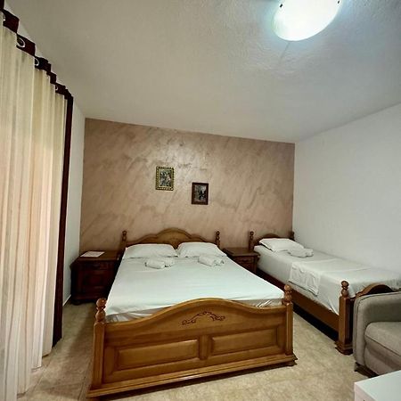Casa Family Hotel Ulcinj Exterior photo