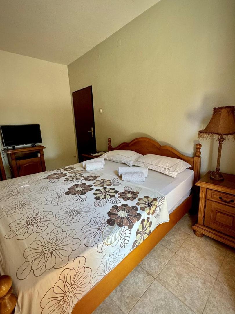 Casa Family Hotel Ulcinj Exterior photo