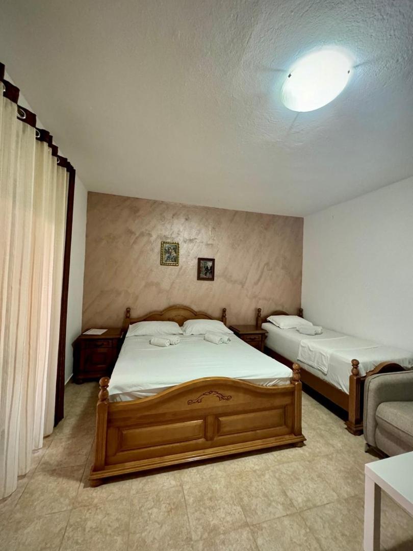 Casa Family Hotel Ulcinj Exterior photo